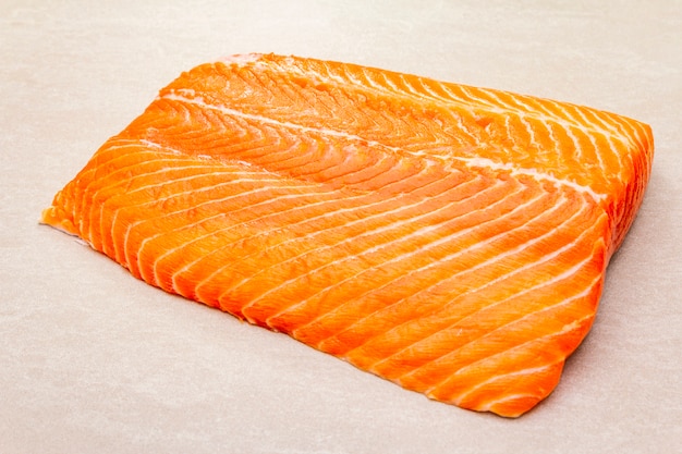 Rauwe forelfilet (zalm).