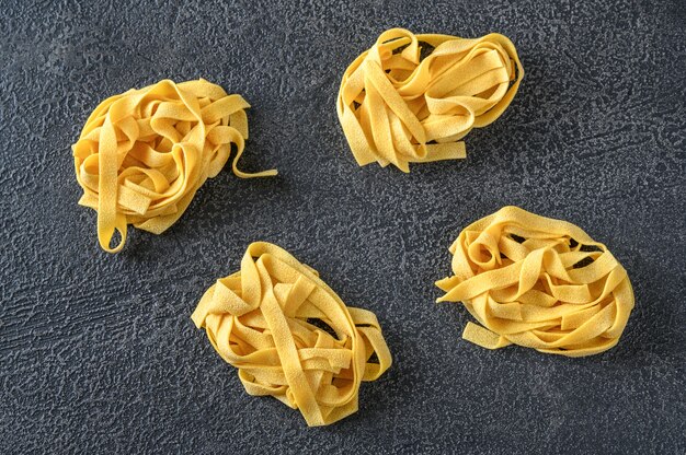 Rauwe pappardelle pasta