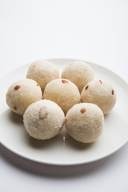 Rava Laddu or Semolina Laddoo Or Rawa Ladu, a popular sweet dish from Maharashtra, India