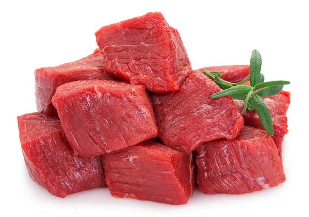 Photo raw beef meat isolated on white background