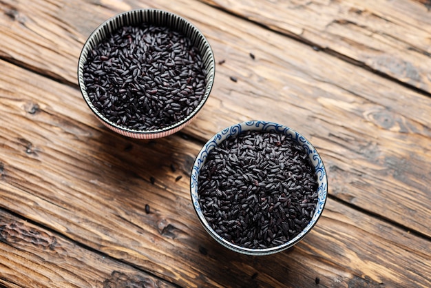 Raw black asian rice