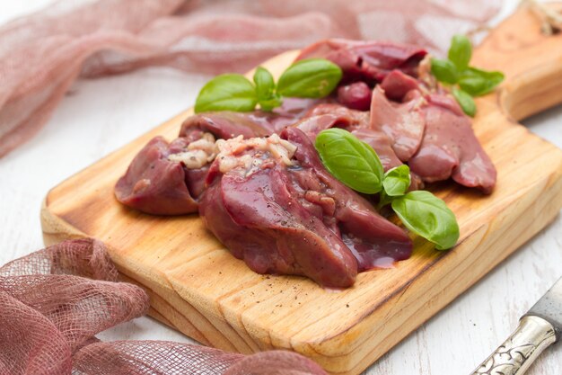 Raw chicken liver with black pepper