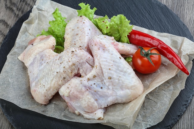 Raw chicken wings