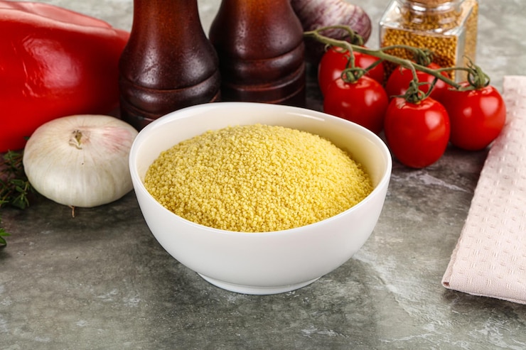 Photo raw dry wheat couscous grain