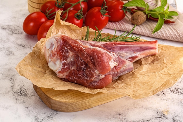 raw lamb shank for cooking