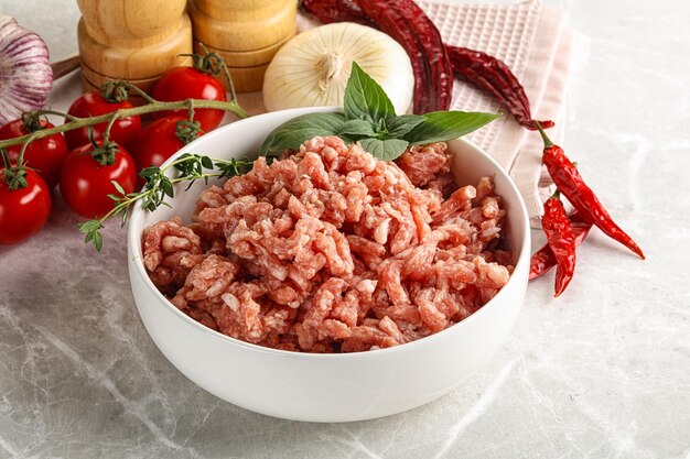 Photo raw minced pork uncooked meat