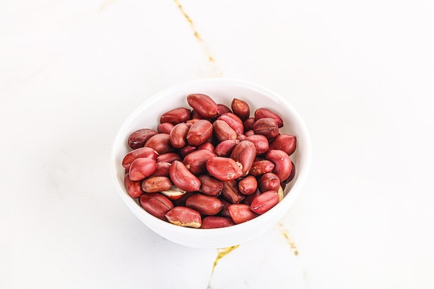 Raw peanut heap for roast