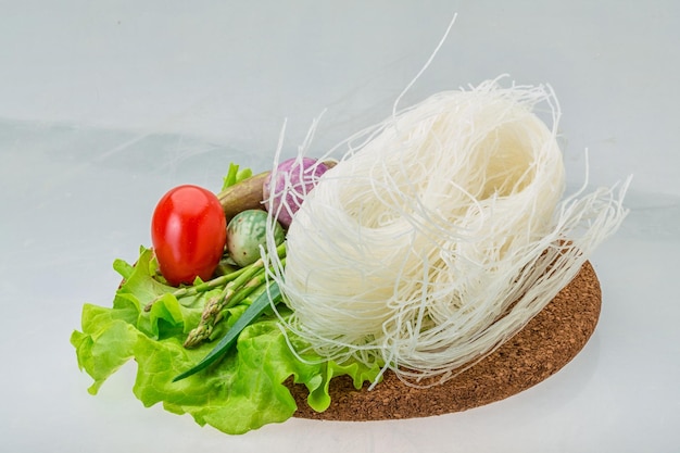 Raw rice noodles