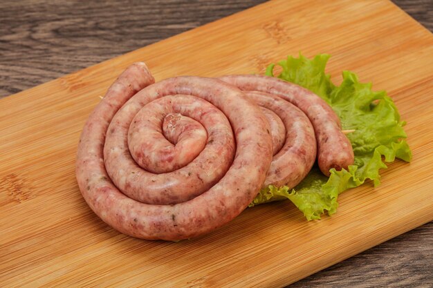 Raw sausage ring for grill