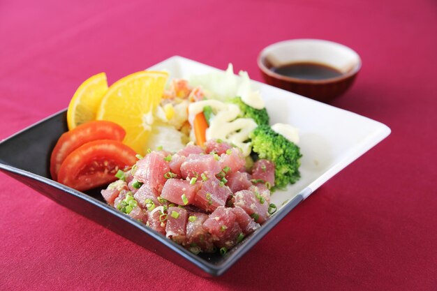 Raw tuna salad