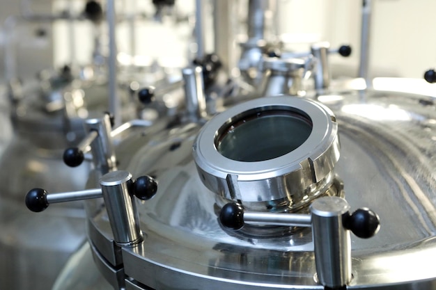 Reactors of suspensions and solutions Manufacture of pharmaceutical industry