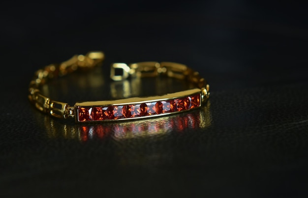 Real gold is a gold bracelet as an ornament