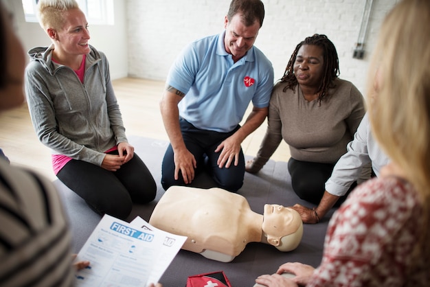 Foto reanimatie ehbo training concept