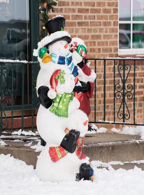 Photo rear view of child standing in snow