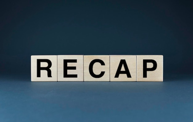 Recap 큐브는 Recap이라는 단어를 형성합니다.