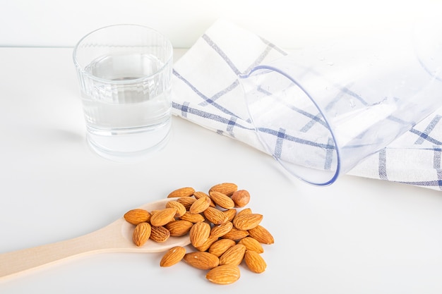 recipe. Cooking nuts vegetable milk. Step 1 ingredients: almonds, glass of water and blender