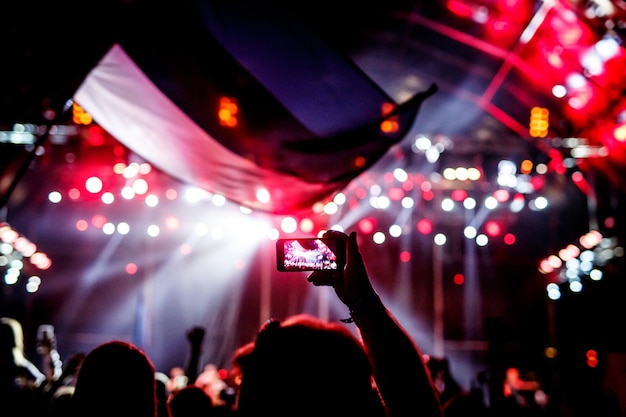 Recording a concert with mobile phone