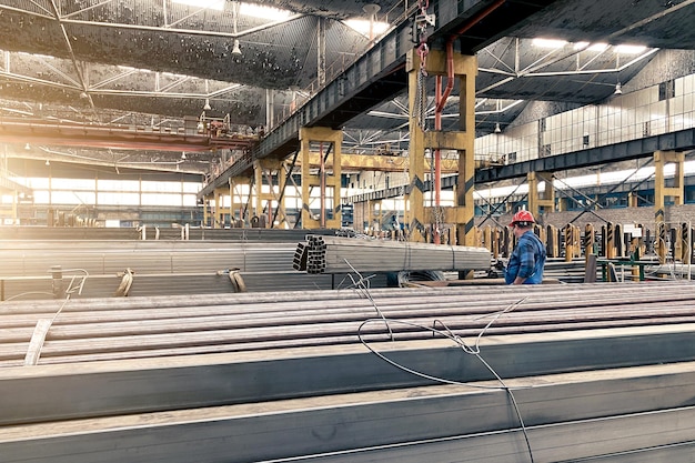 大規模な倉庫の重建設業界における長方形プロファイルの金属パイプ