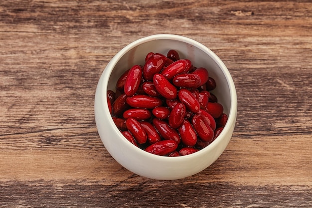 Red baked kidney in the bowl