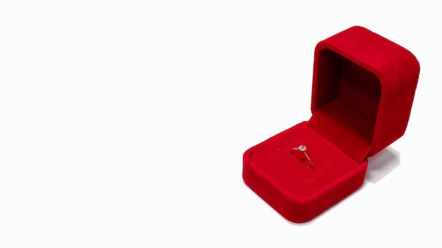 A red box with a ring inside that says a diamond in it.