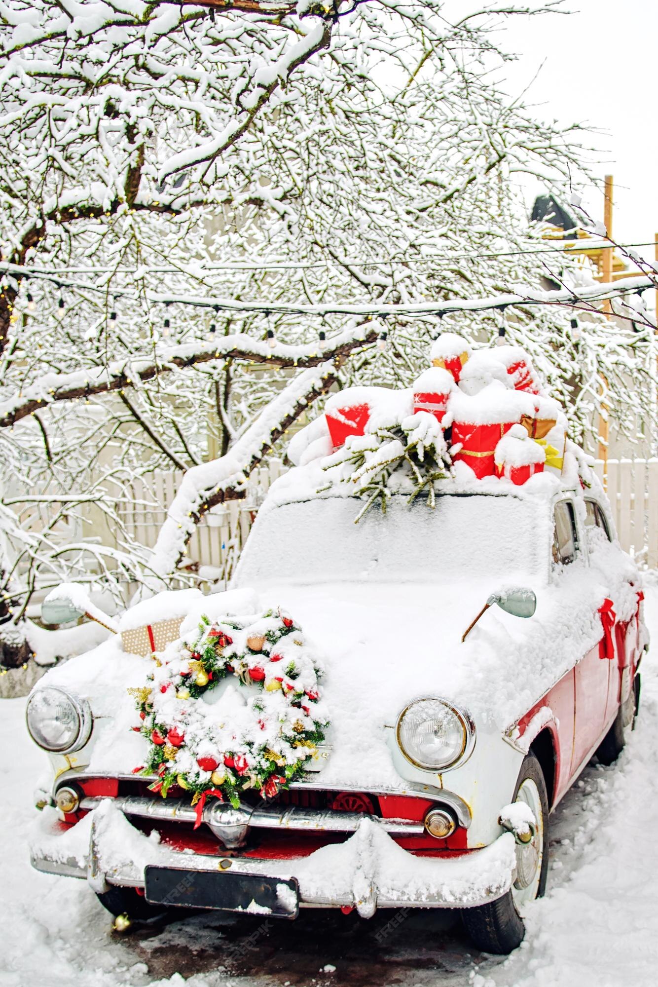 Premium Photo | Red car with christmas decorations and a christmas ...