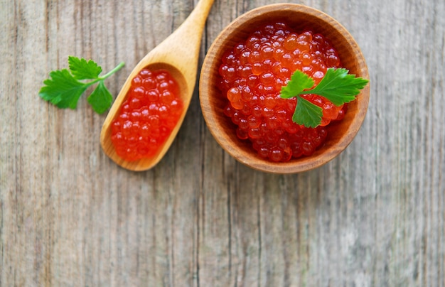 Red caviar in bowl 