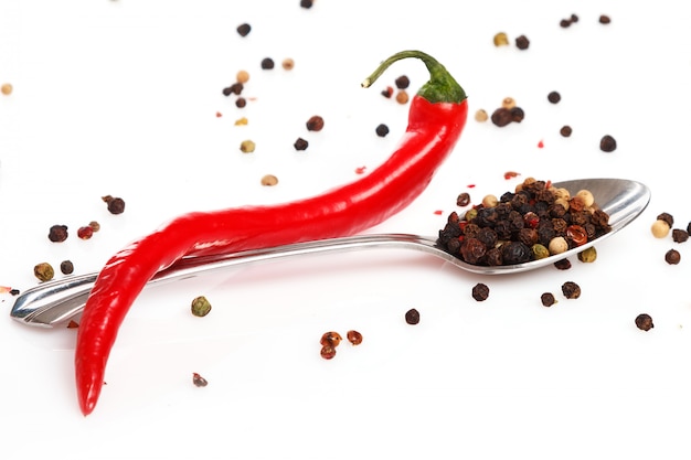 Photo red chili and dried pepper seeds