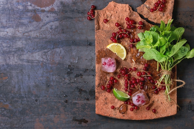 Red currant lemonade