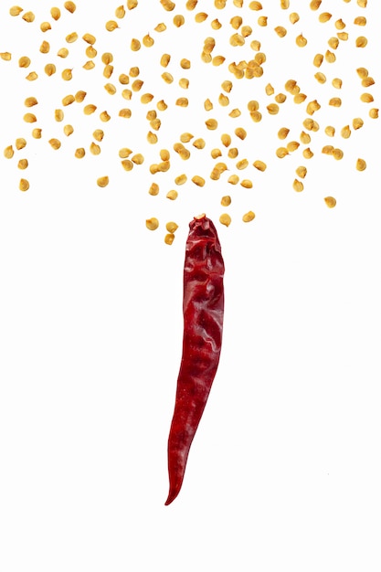 Photo red dry chili pepper flakes