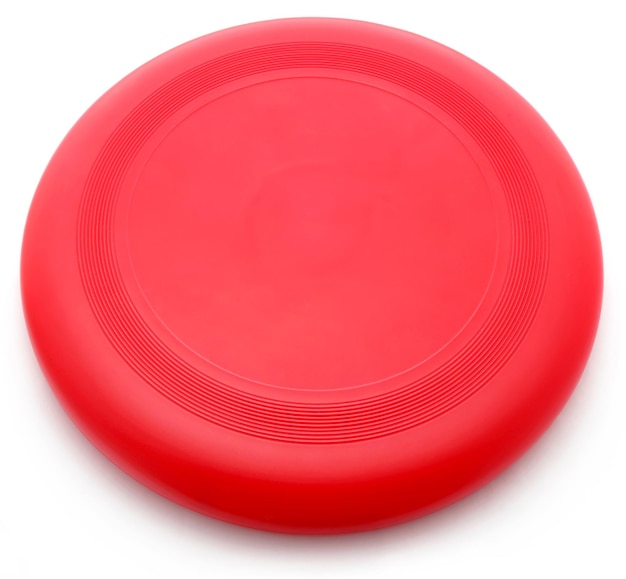 Frisbee rosso isolato su sfondo bianco