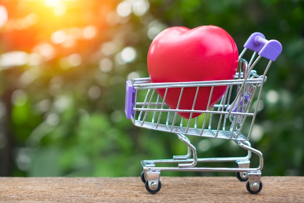 Red Heart Shape On Mini Shopping Cart 