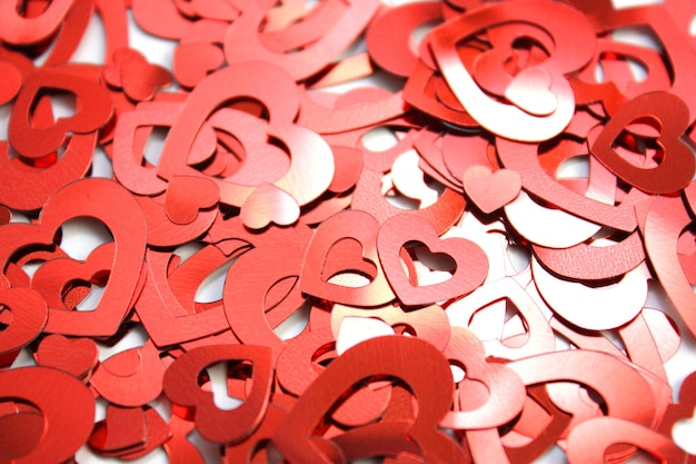 Red hearts confetti