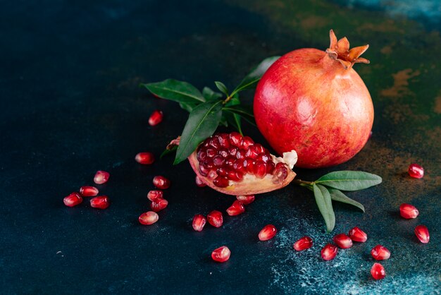 Photo red juice pomegranate