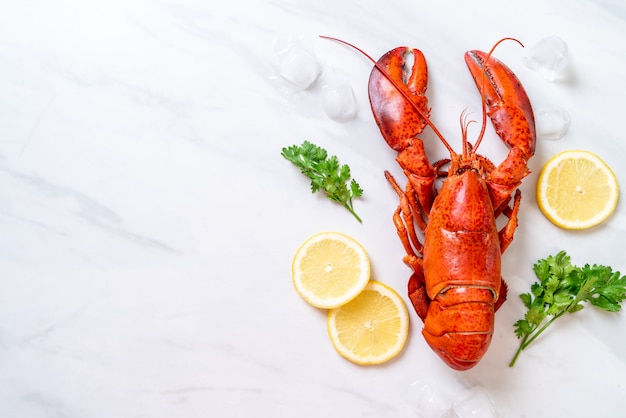 red lobster with ice and lemon