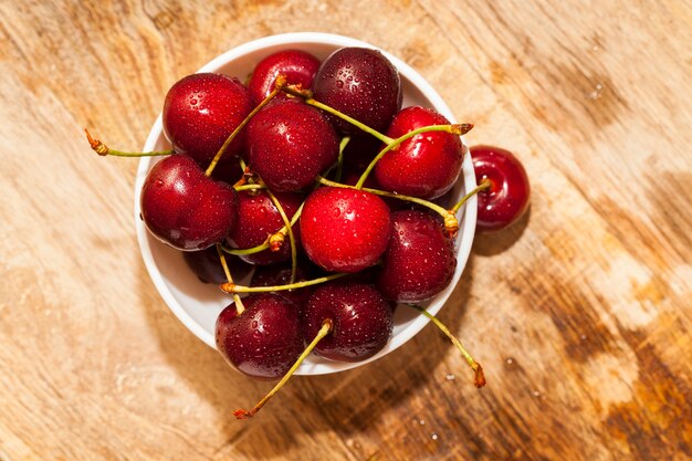 Red ripens cherry