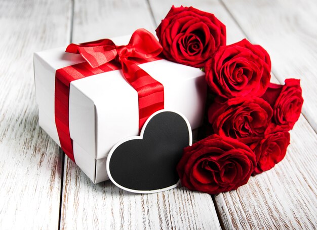 Red roses and gift box