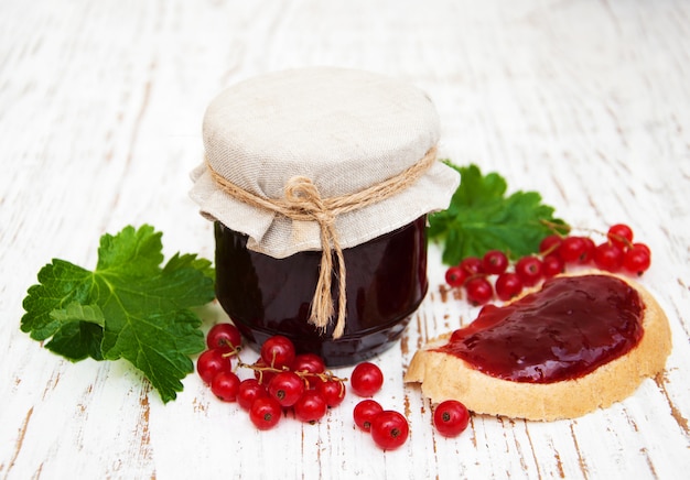 Redcurrants jam