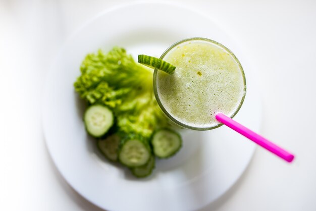 Refreshing celery and mint smoothie with zucchini slices