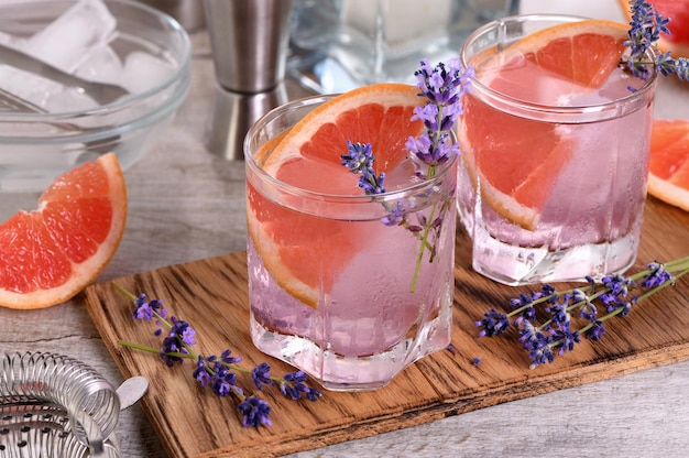 Refreshing lavender paloma