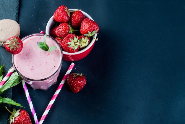 Refreshing strawberry and blueberry smoothies