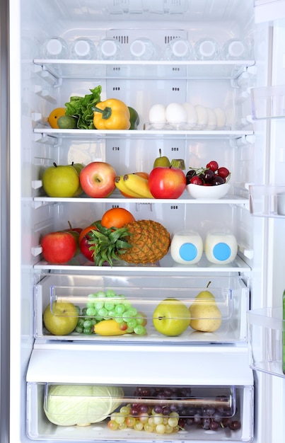 Photo refrigerator full of food