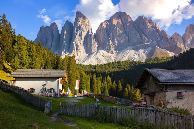 Refugi in het natuurpark puez odle. Val Gardena naar AltaÂ Badia. Italië.