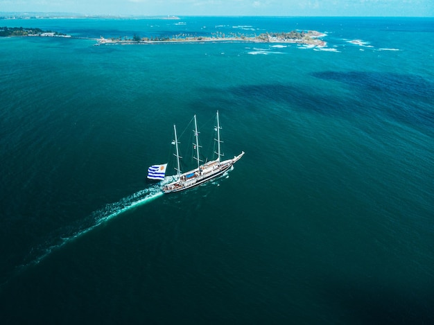 Regata500 jaar oud schip Capitan Miranda op Puerto Rico San Juan