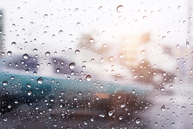 Regen druppels op de voorruit