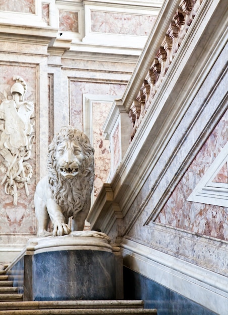 Foto reggia di caserta (caserta royal palaca), italië. luxe interieur, meer dan 300 jaar oud