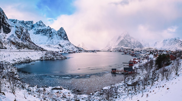 Reine village panorama