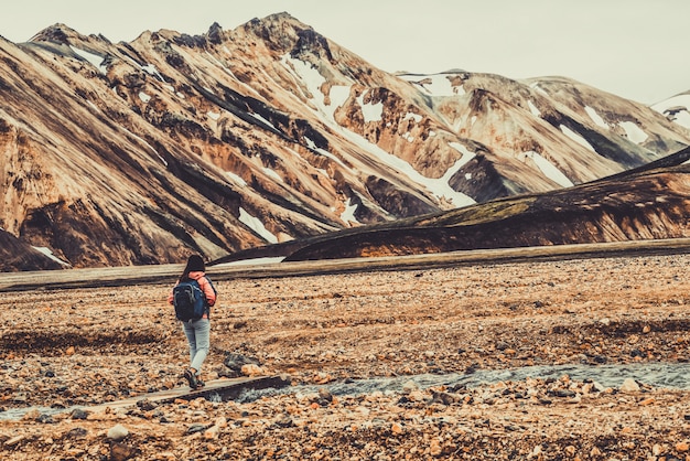 Reizigerswandeling bij Landmannalaugar IJsland Hoogland