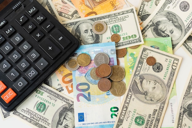 Rekenmachine euro- en dollarbiljettenmunten Belastingtijdcalculator voor het tellen