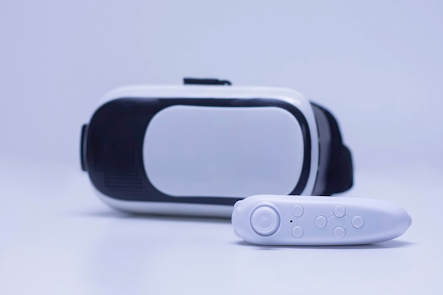 Remote control in the background of glasses for virtual reality and 360-degree video.