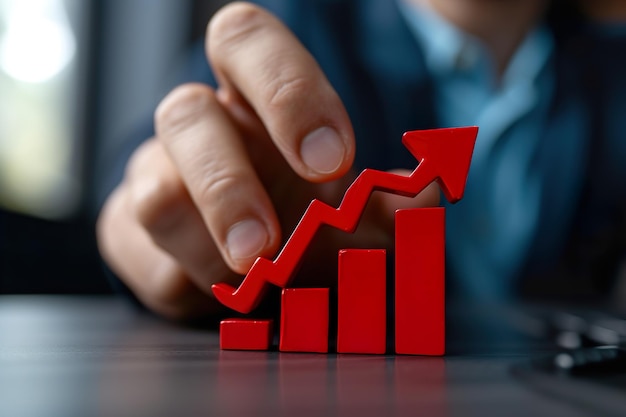 Rentetarief en dividendconcept Ondernemer met percentage-symbool en pijl omhoog Rentetarieven